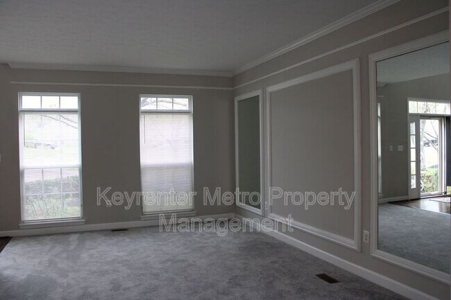 Building Photo - 1614 Albert Dr