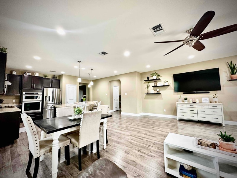 Building Photo - 1910 Ashberry Trail