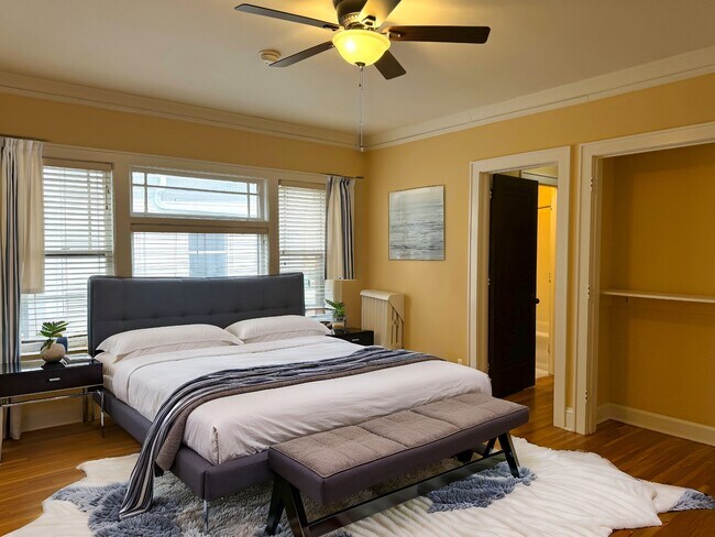 Building Photo - 2545 Garfield