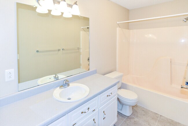 Building Photo - 149 Hollington Dr NE
