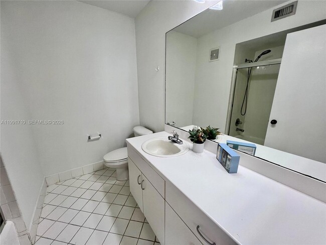 Building Photo - 3665 San Simeon Cir