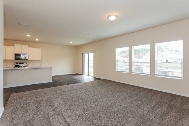 Building Photo - 145 Ashwood Cir