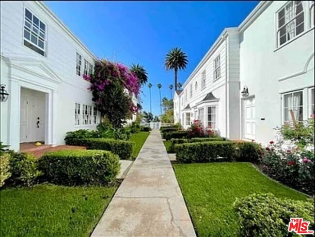 Primary Photo - 423 Ocean Ave