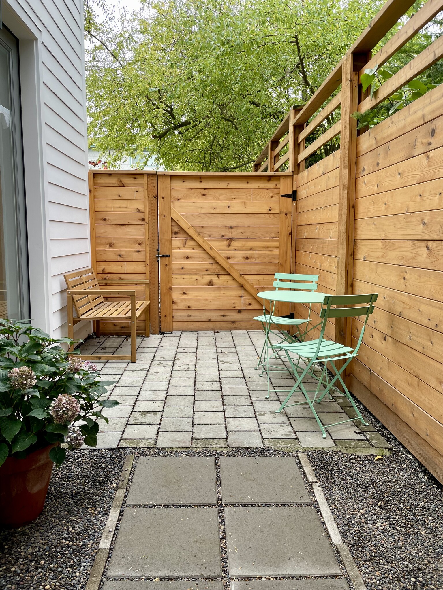 Outdoor furniture available, if desired - 4127 40th Ave SW