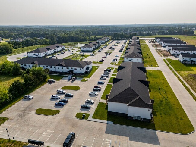 Building Photo - 608 Parkview Dr