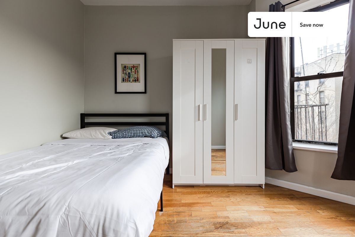 Building Photo - 362 Parkside Ave