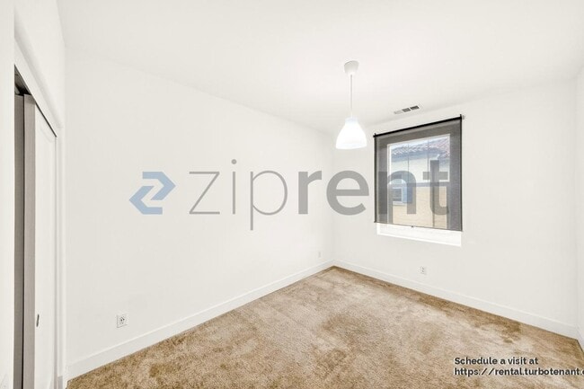 Building Photo - 12271 Summer Ln