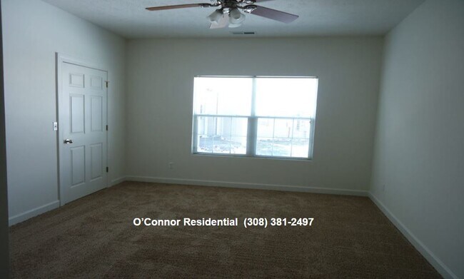 Building Photo - 2650 Brennen Ln