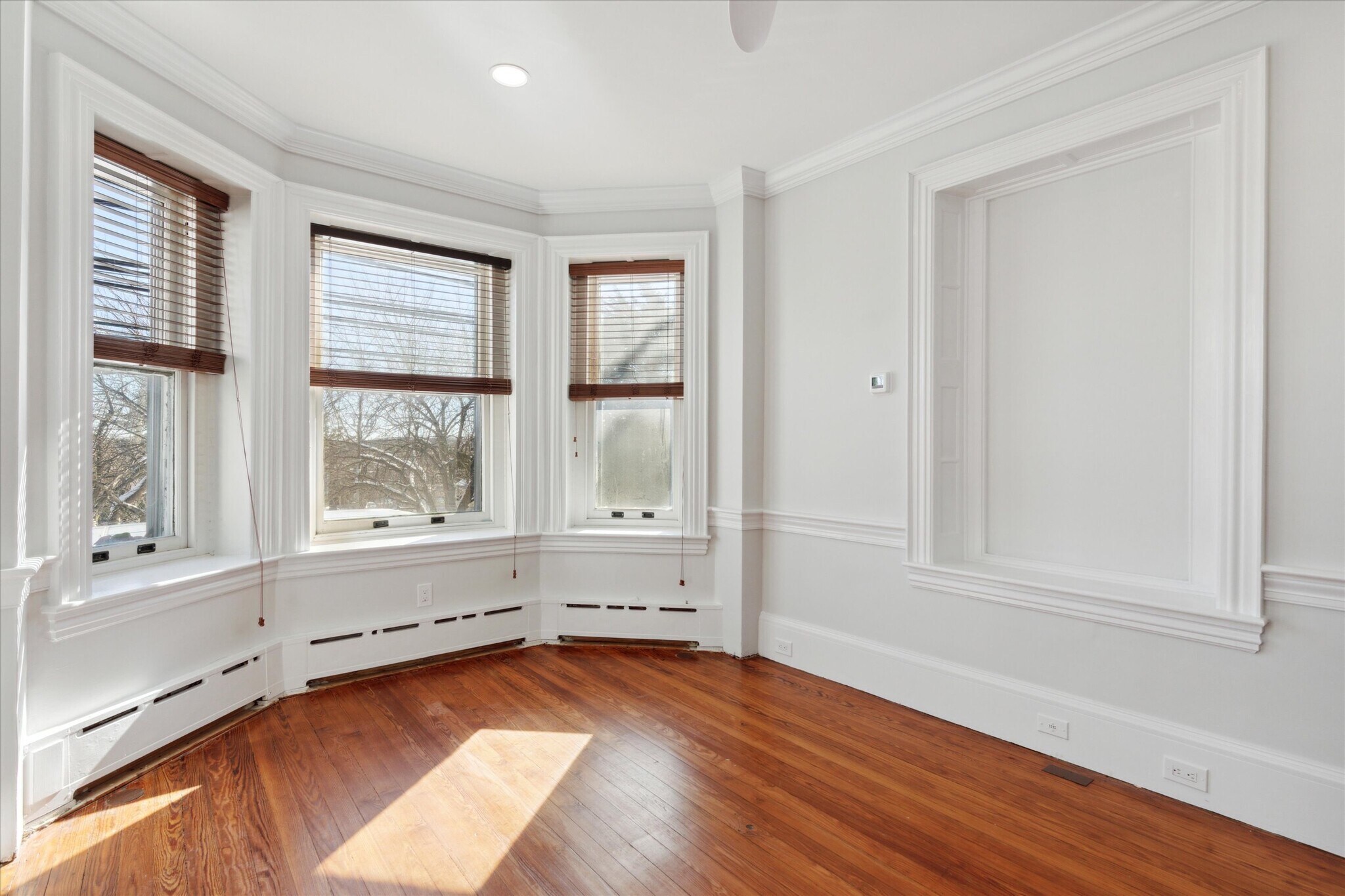 Building Photo - 75 W Ashland St