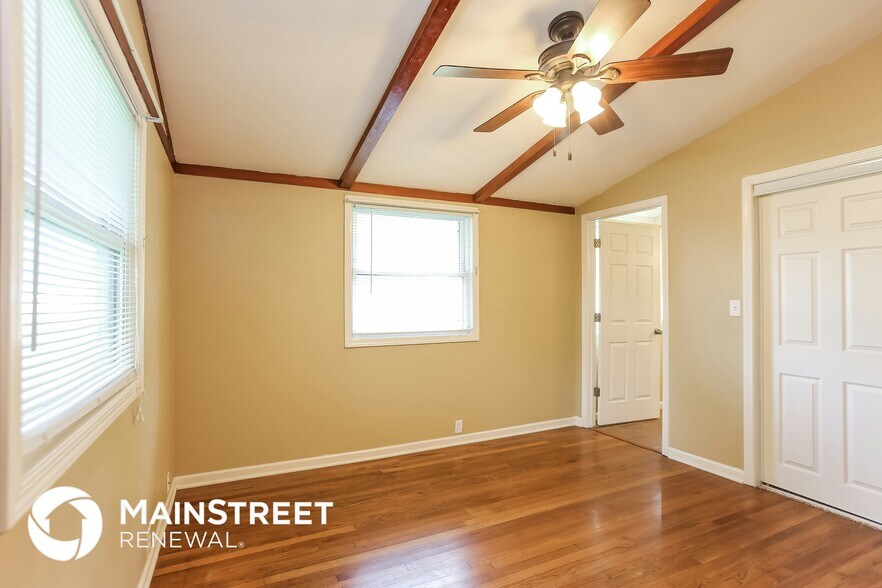 Building Photo - 5612 N Euclid Ave