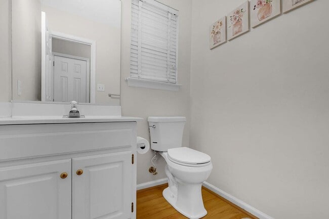 Building Photo - 308 Charleston Way