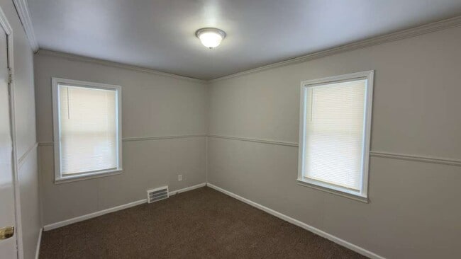 Building Photo - 20122 Manor St