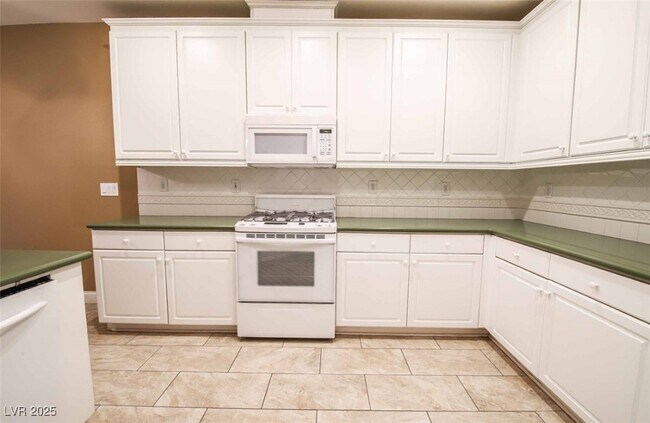 Building Photo - 9120 Ripple Ridge Ave