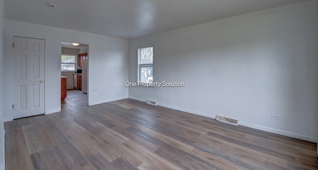 Building Photo - 1227 Logan St