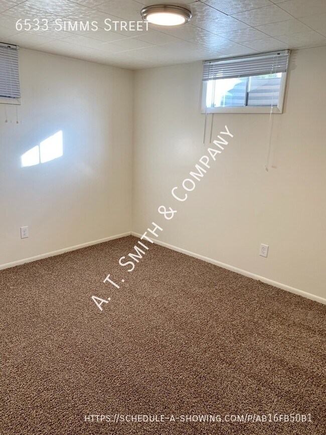 Building Photo - 6533 Simms St