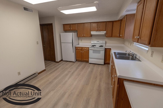 Building Photo - 3314 Belle Meade Dr