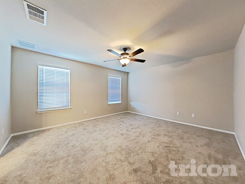 Building Photo - 9411 Sandy Rdg Wy
