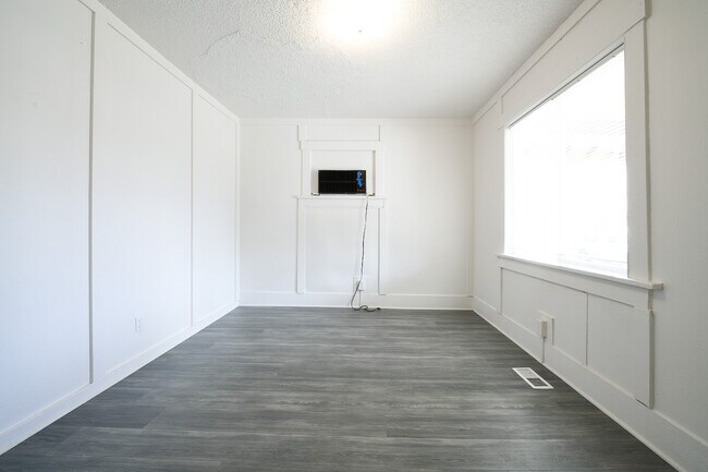 Building Photo - 151 NORTH PROPERTY LLC