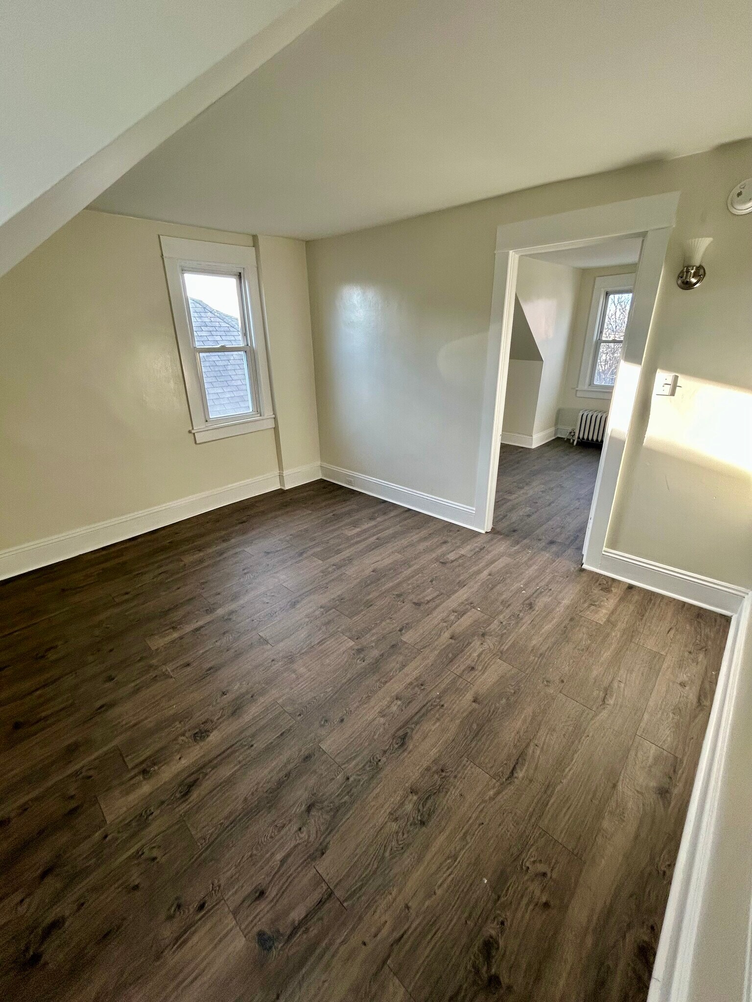 Building Photo - 2246 Birch St