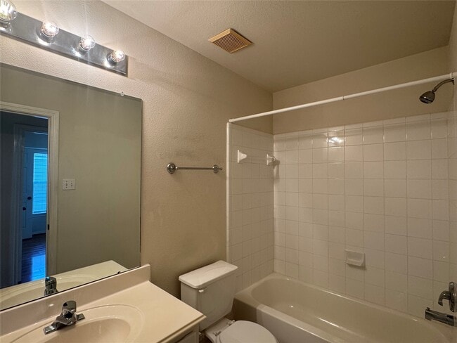 Building Photo - 16527 Beckland Ln