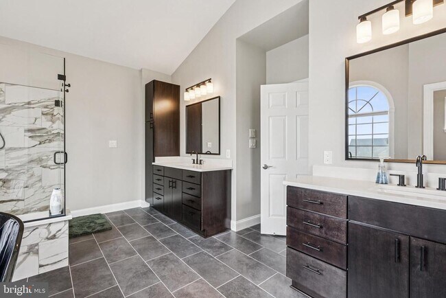 Building Photo - 602 Corsair Ct