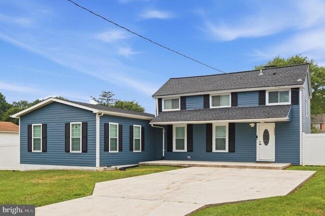 Building Photo - 3524 Meadowside Ave
