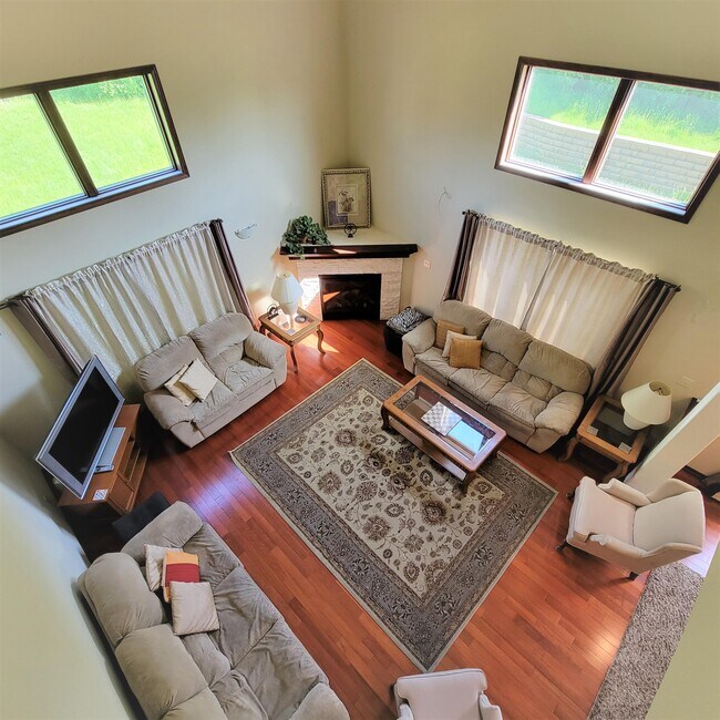 Building Photo - 520 Golden Eagle Ct