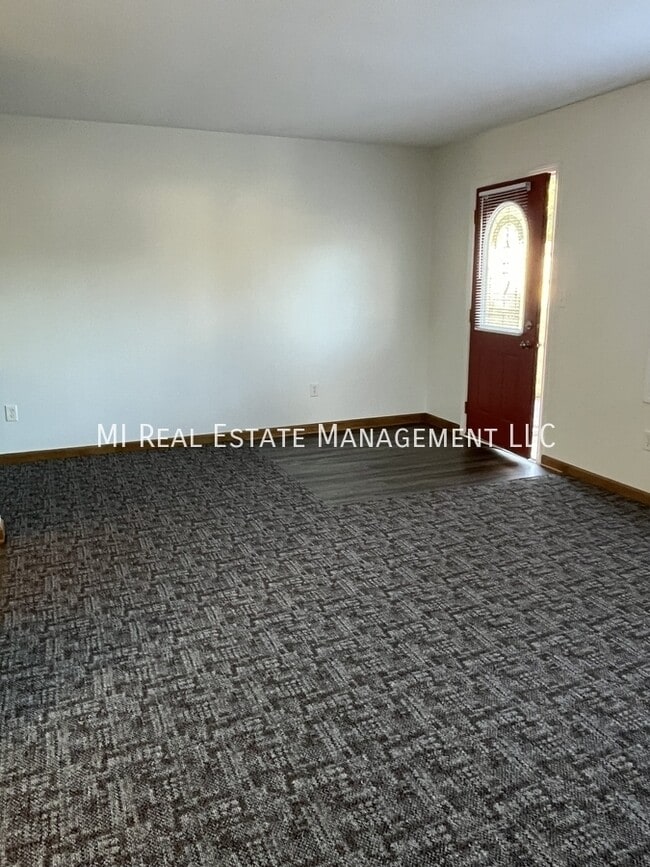 Building Photo - 11276 Avery Ave