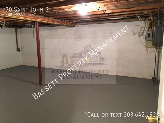 Building Photo - 70 St John St