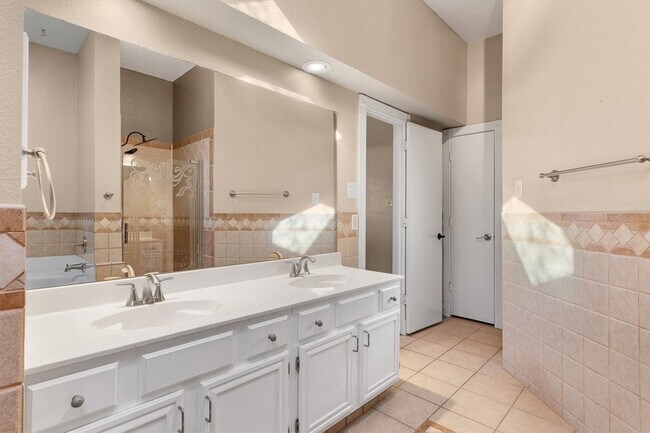 Building Photo - 409 Kathy Ln