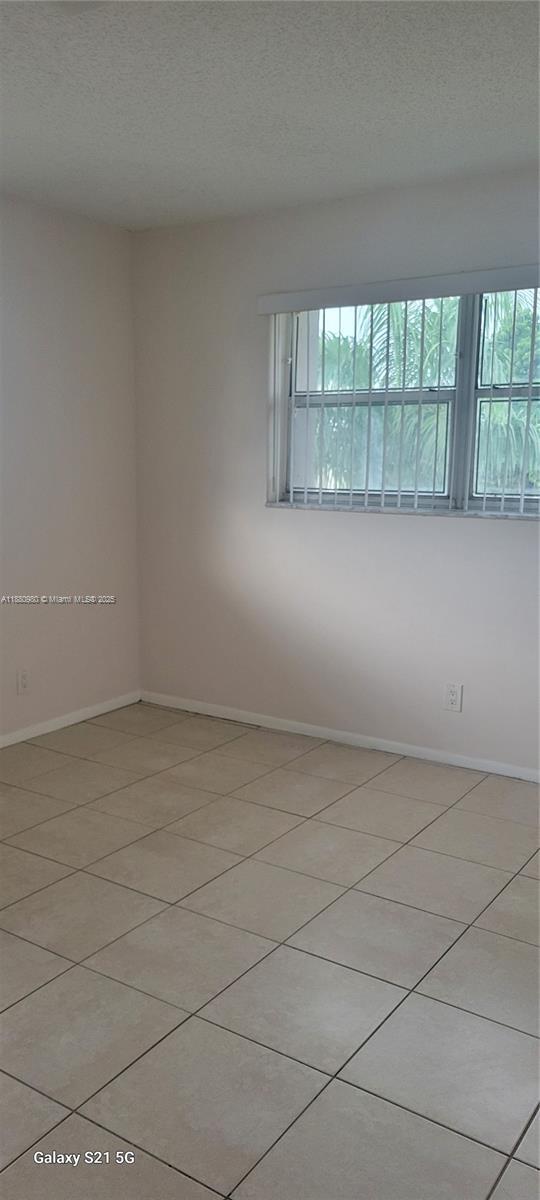 Building Photo - 7901 S Colony Cir