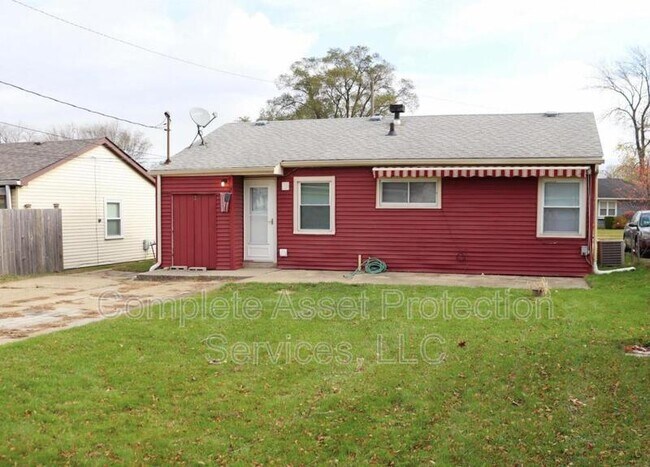 Building Photo - 6738 Leland Ave