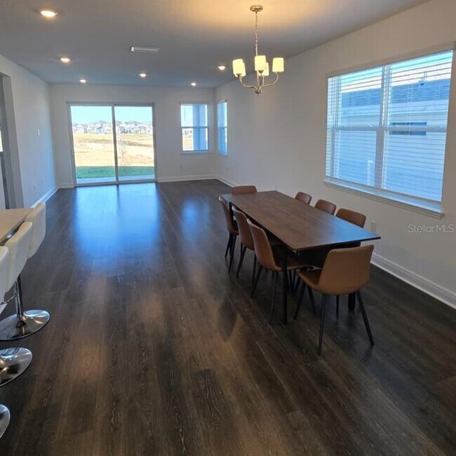 Building Photo - 2068 Asher Ave