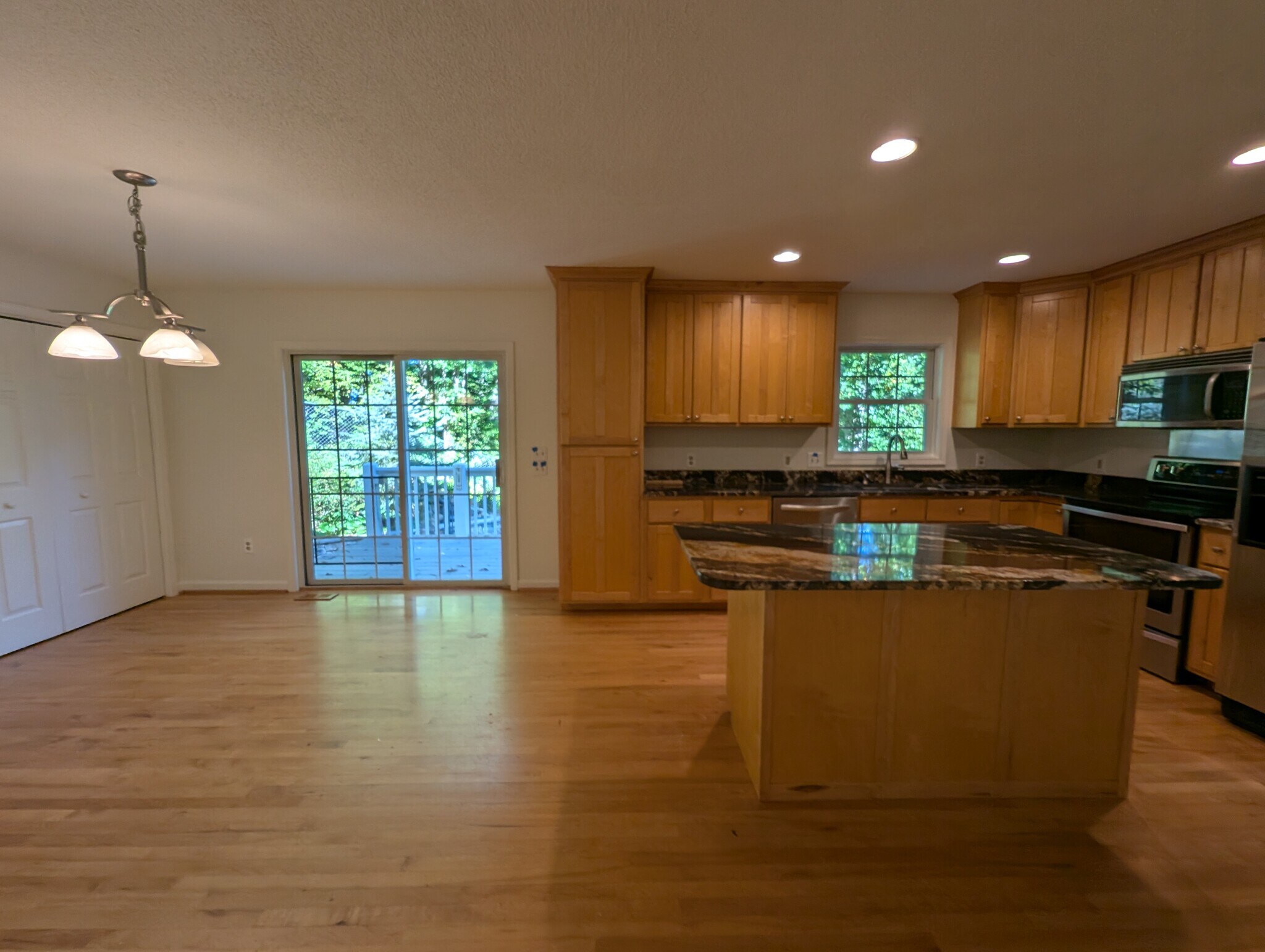 Kitchen & Breakfast Area - 14 Weaver Rd