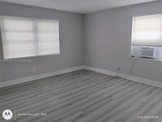 Building Photo - 4321 W Hallandale Beach Blvd