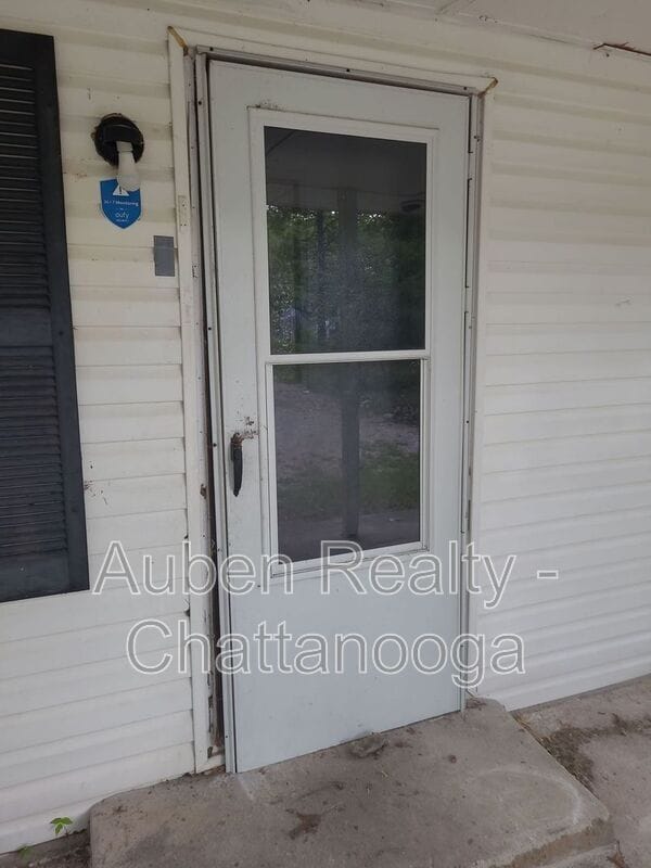 Building Photo - 1029 Grays Dr