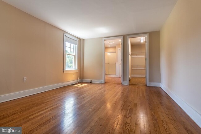 Building Photo - 110 Lyndell Rd