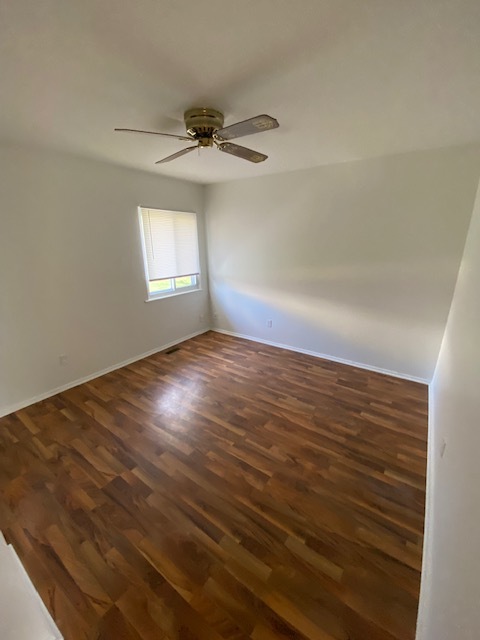 Building Photo - 110 Teakwood Ln