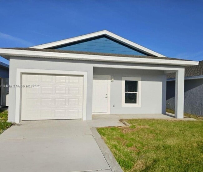 Building Photo - 1435 Las Villas Blvd