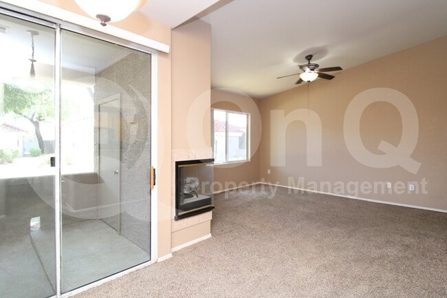 Building Photo - 2929 W Yorkshire Dr