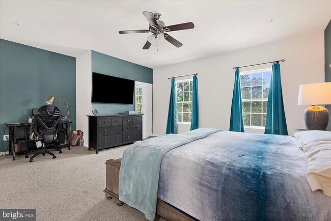 Building Photo - 364 Chessington Dr