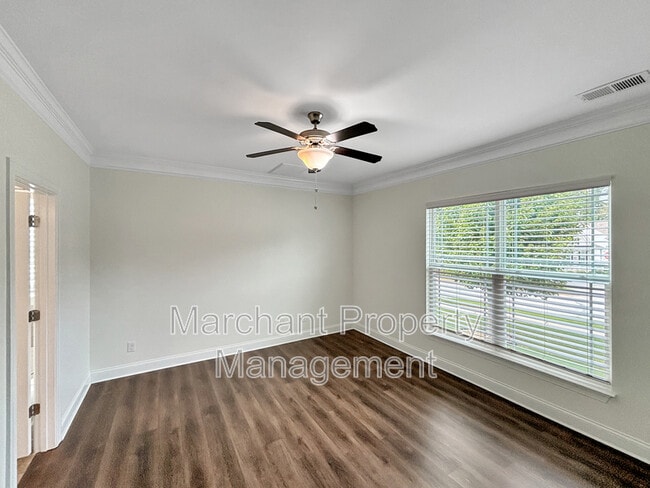 Building Photo - 28 Arnold Mill Rd