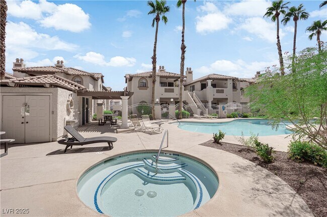 Building Photo - 1419 Santa Margarita St