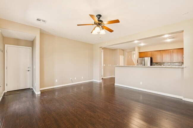 Building Photo - 4127 E Thunderheart Trail