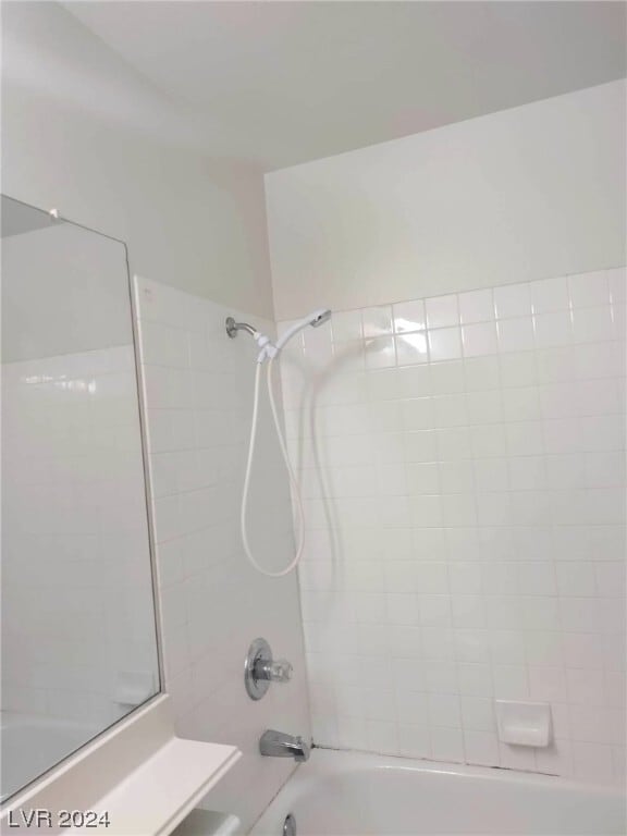 Building Photo - 4856 Minturn Ave