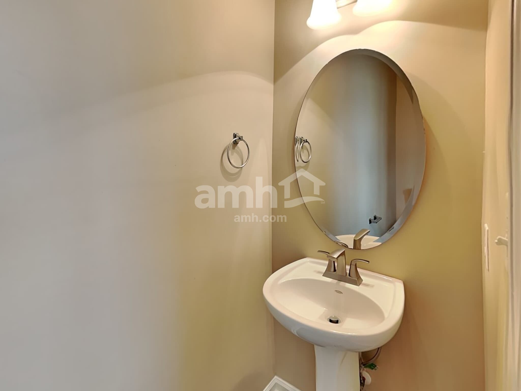 Building Photo - 261 Aershire Ct