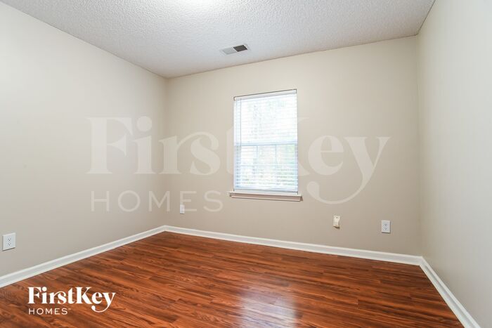 Building Photo - 16234 Greybriar Forest Ln