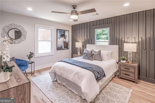 Building Photo - 605 Blake Ave SE