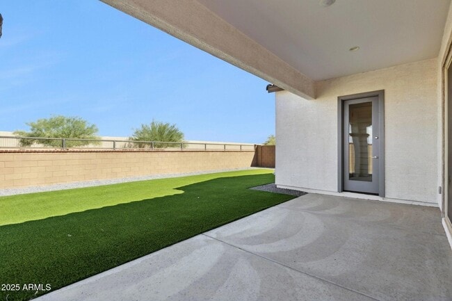 Building Photo - 531 S Owl Dr