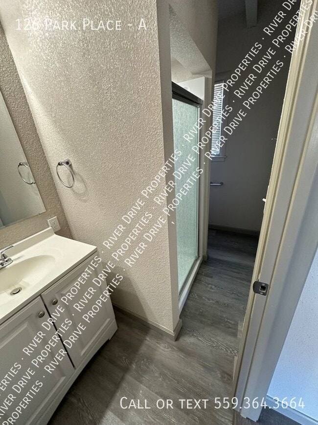 Building Photo - Boardwalk Apartment - Move-in Special!